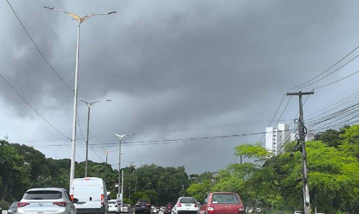 Defesa Civil coloca equipes em atenção e intensifica monitoramento nas áreas de risco