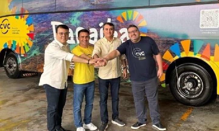 Paraíba destaca atrativos turísticos em ônibus plotado da CVC no sul do Brasil